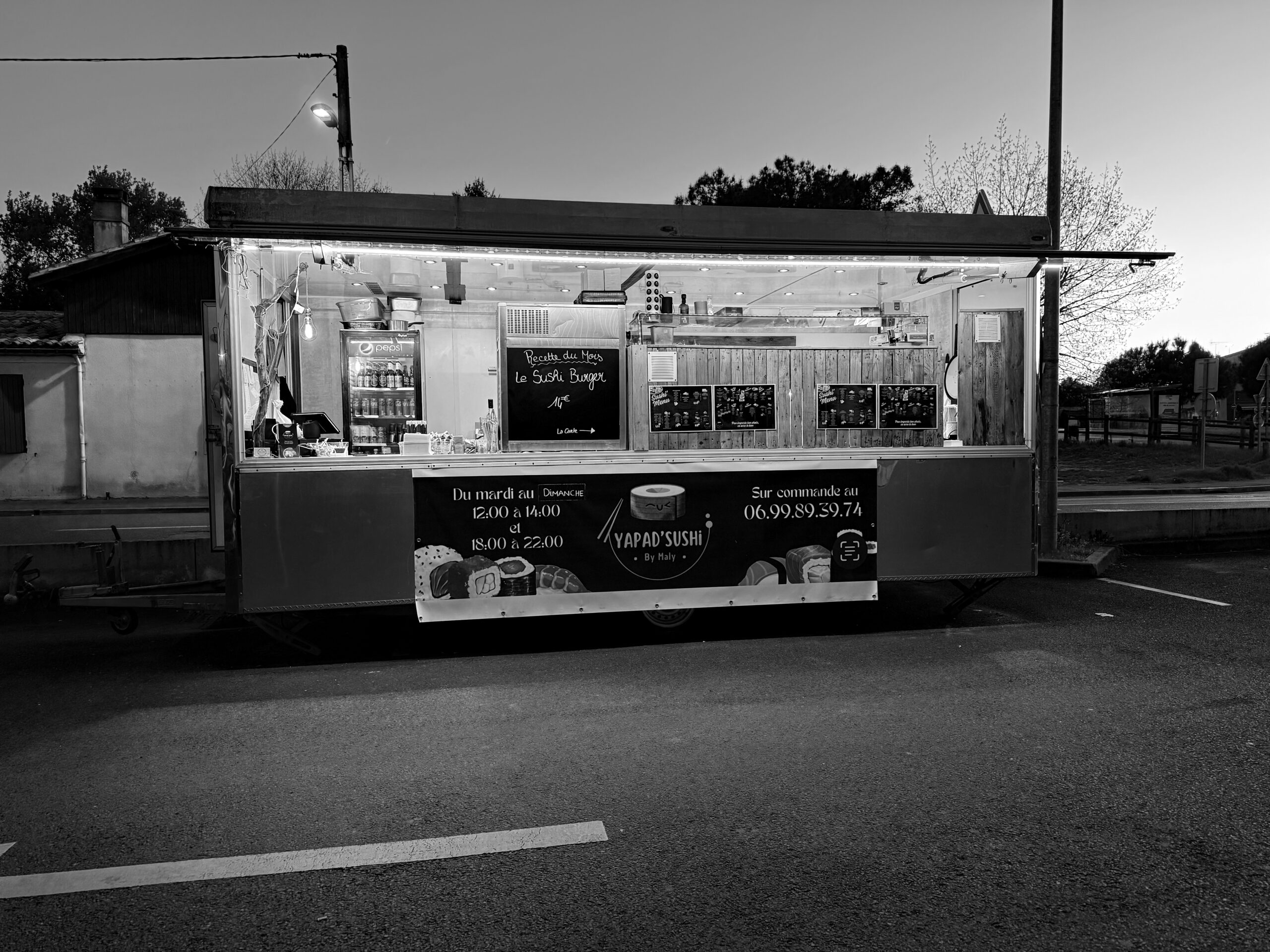 SAS Groupe Bisous Câlin Yapad’Sushi